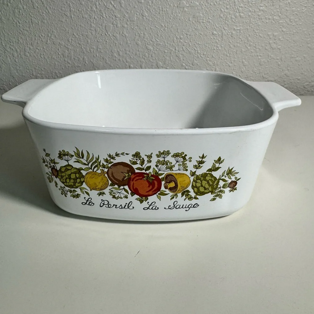 Vintage Corningware Spice of Life “Le Persil La Sauge” Design 1‎ 1/2 QT A-1B